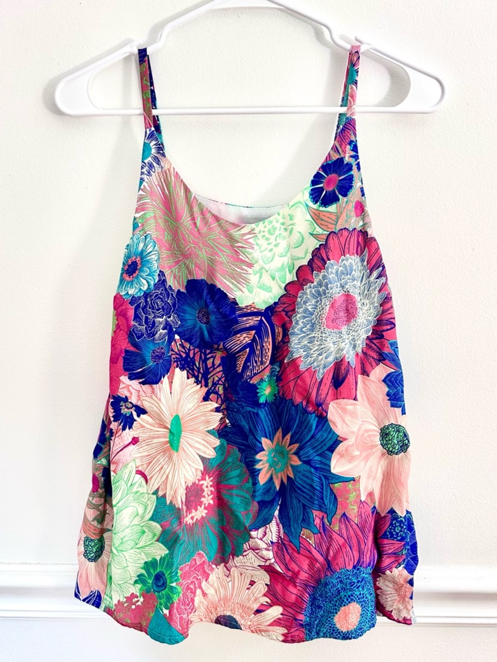 Vilagallo Floral Camisole 38/M Boho Artsy Vibrant Colorful Floral Spain